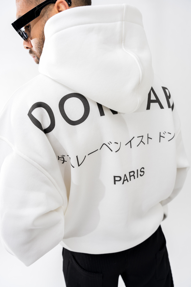 Im Studio | White Hoodie and sunglasses (2025)