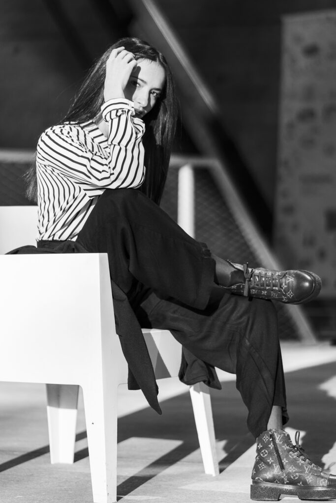 Fashion auf dem Balkon 1 (2025)